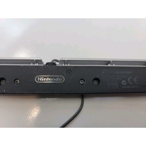 OEM OFFICIAL GENUINE Nintendo Wii Wii U SILVER SENSOR BAR Infrared RVL-014 - Picture 2 of 10
